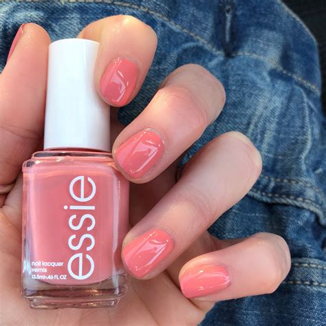 color polish essie nail polish